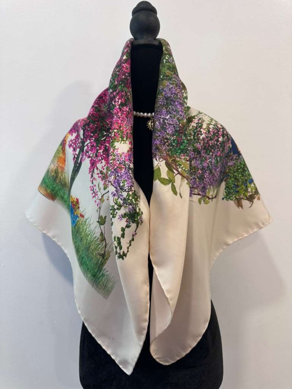 Armine Silk Scarf White Floral Hand Rolled Made in Turkey